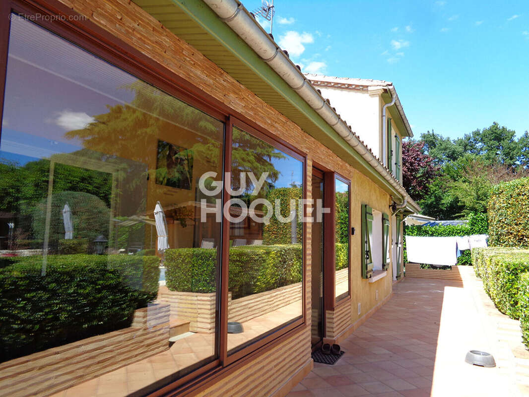 Maison à FOURQUES-SUR-GARONNE