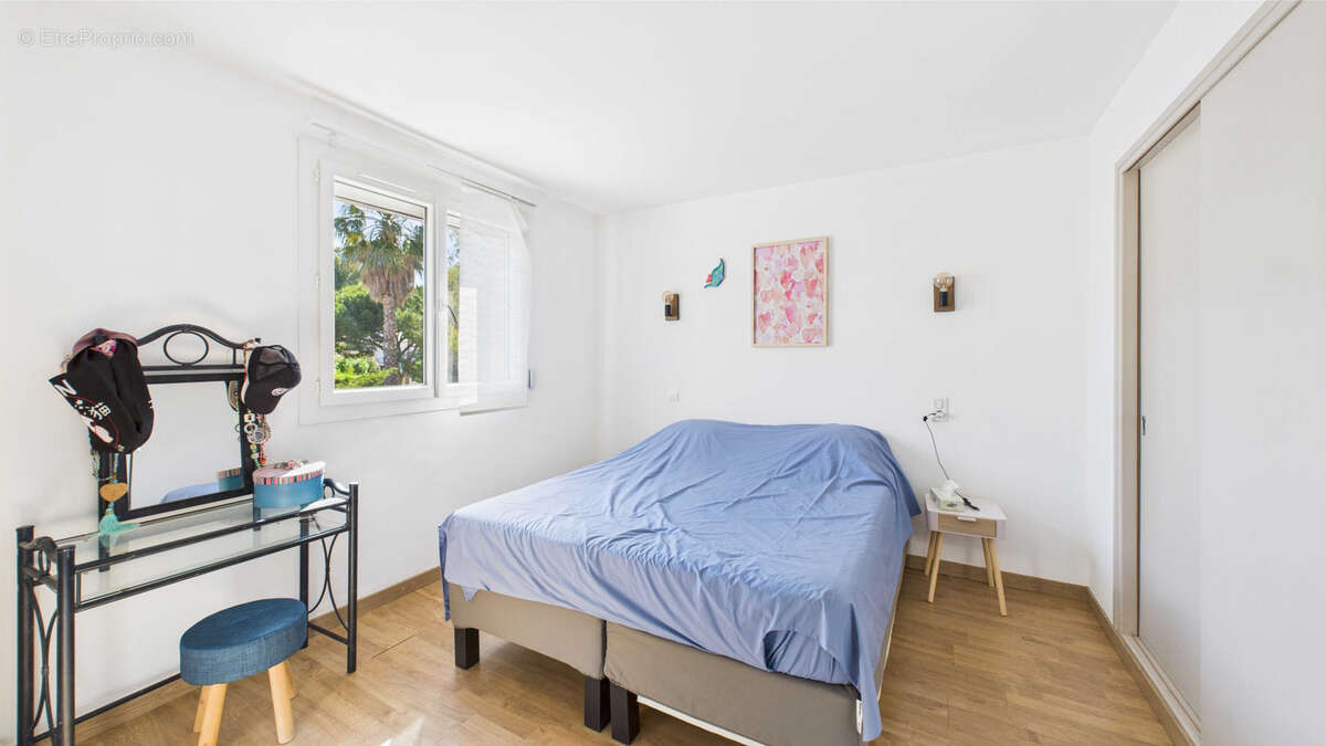 Appartement à CARQUEIRANNE