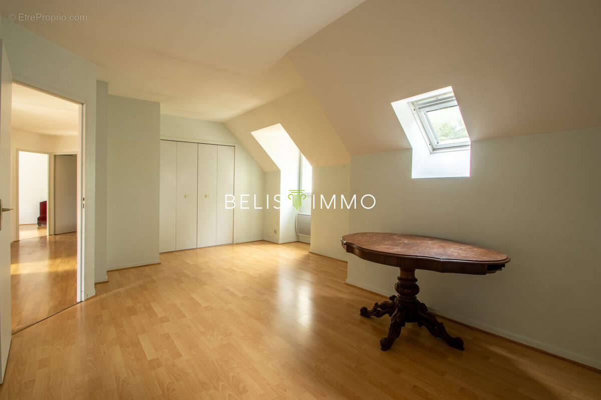 Maison à MONTLOUIS-SUR-LOIRE