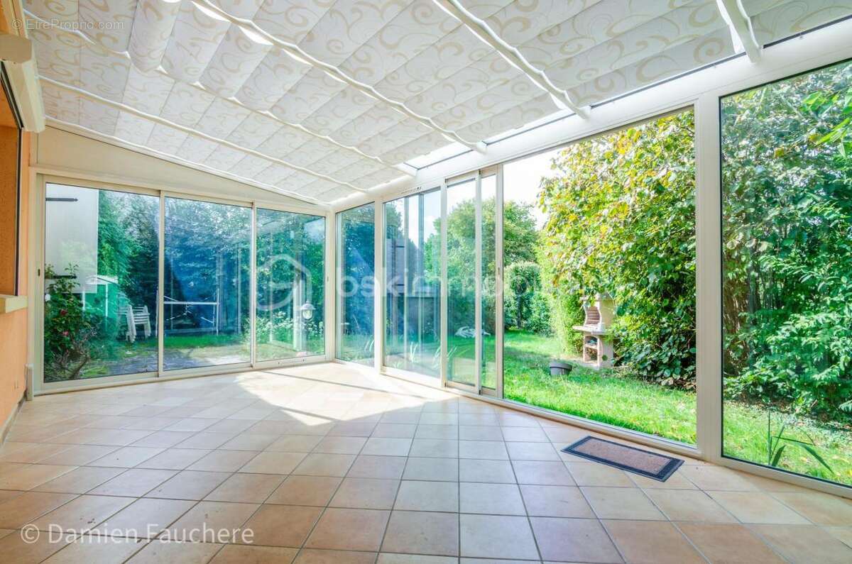 Maison à VAUX-LE-PENIL