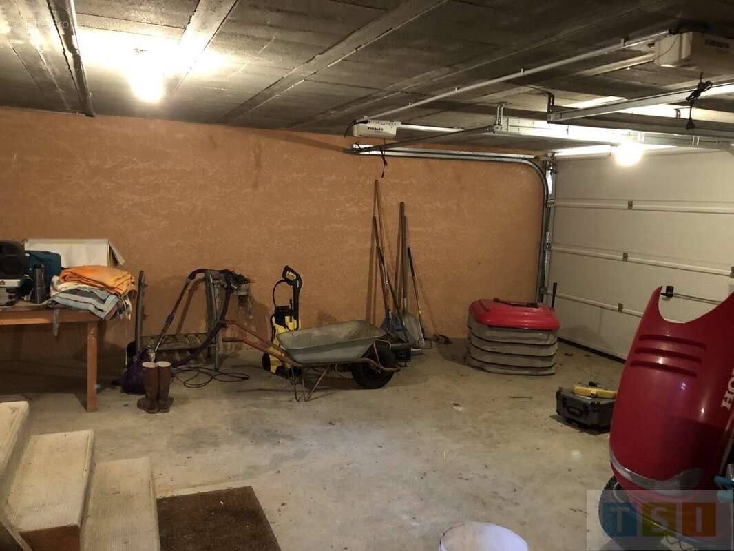 Maison à MONTREJEAU