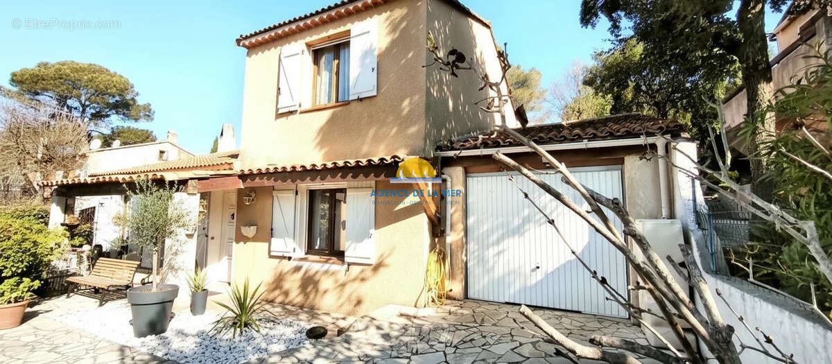 Maison à FREJUS