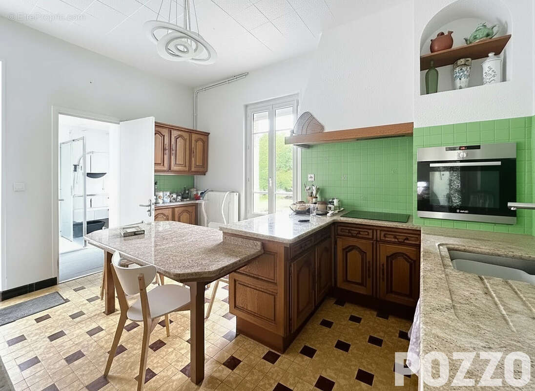 A vendre Maison de caractère  8 pièces terrain 2000 m2  Douvres-la-Délivrande 14440 - photo 5