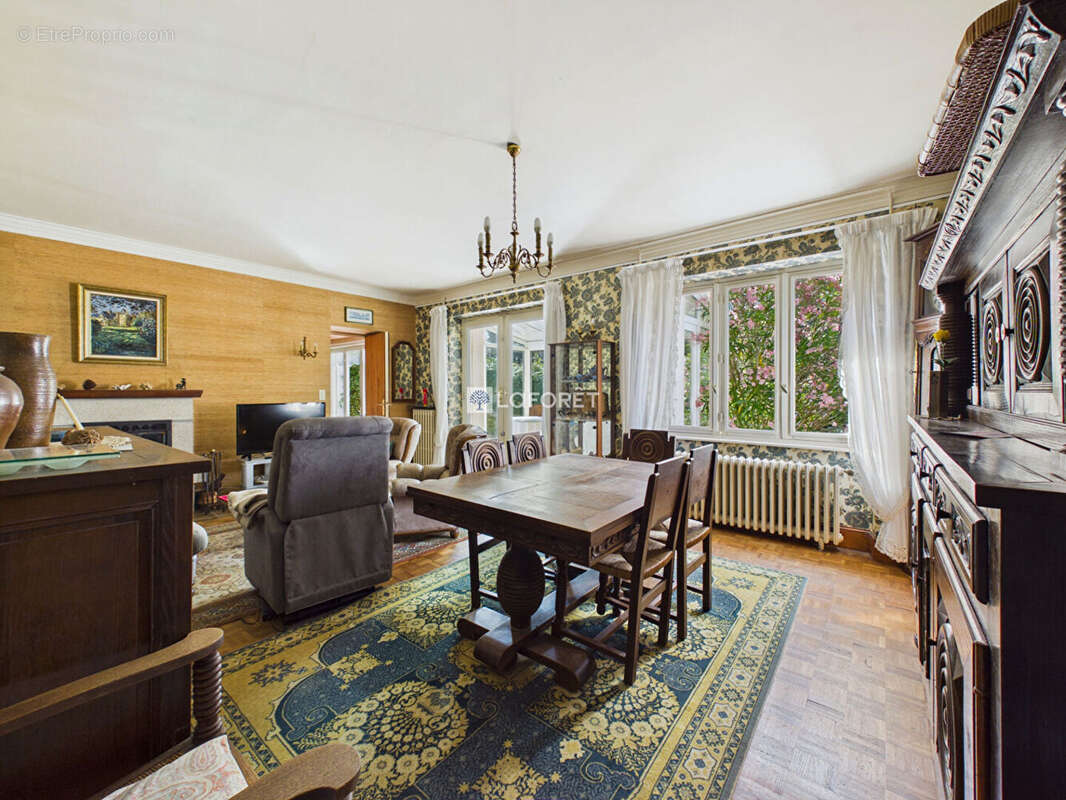 LOCTUDY - MAISON  T6 avec vie de plain-pied - photo 4