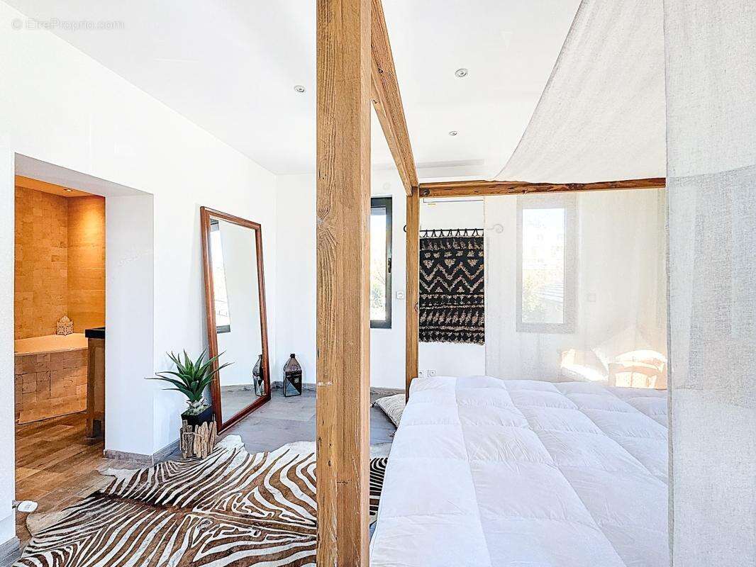 Maison à VAULX-EN-VELIN