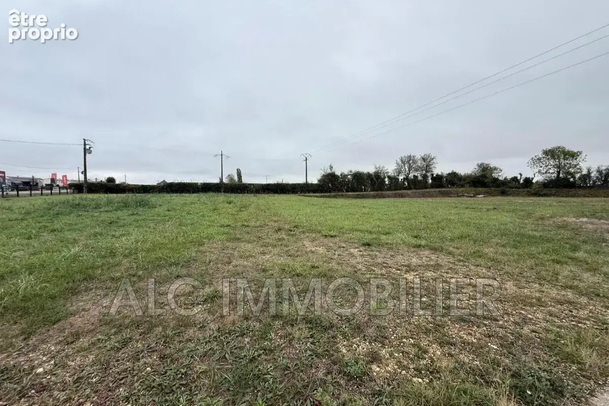 Terrain 10 512 m² à vendre à Le Merlerault (61240) - photo 2