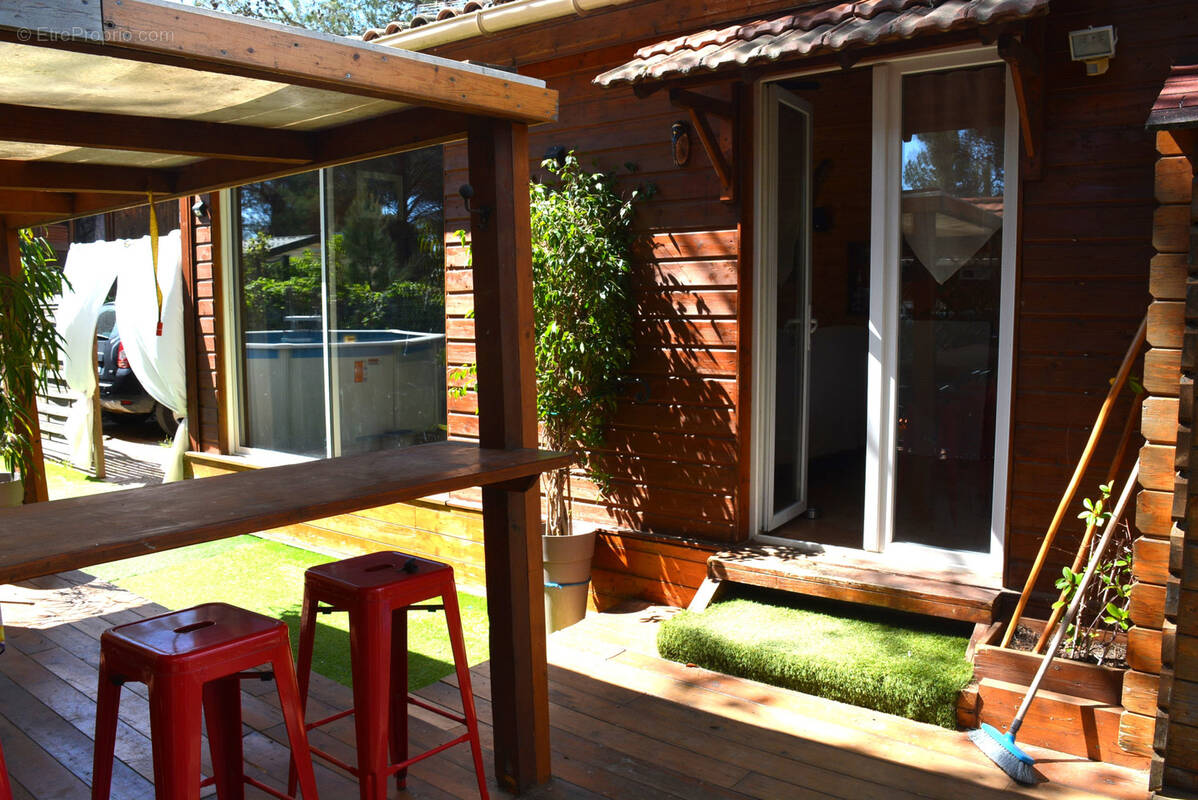 Maison à LE CASTELLET