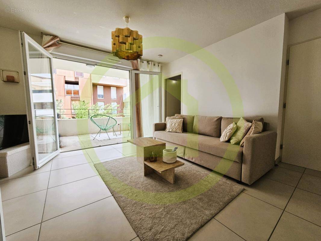 Appartement à JUVIGNAC