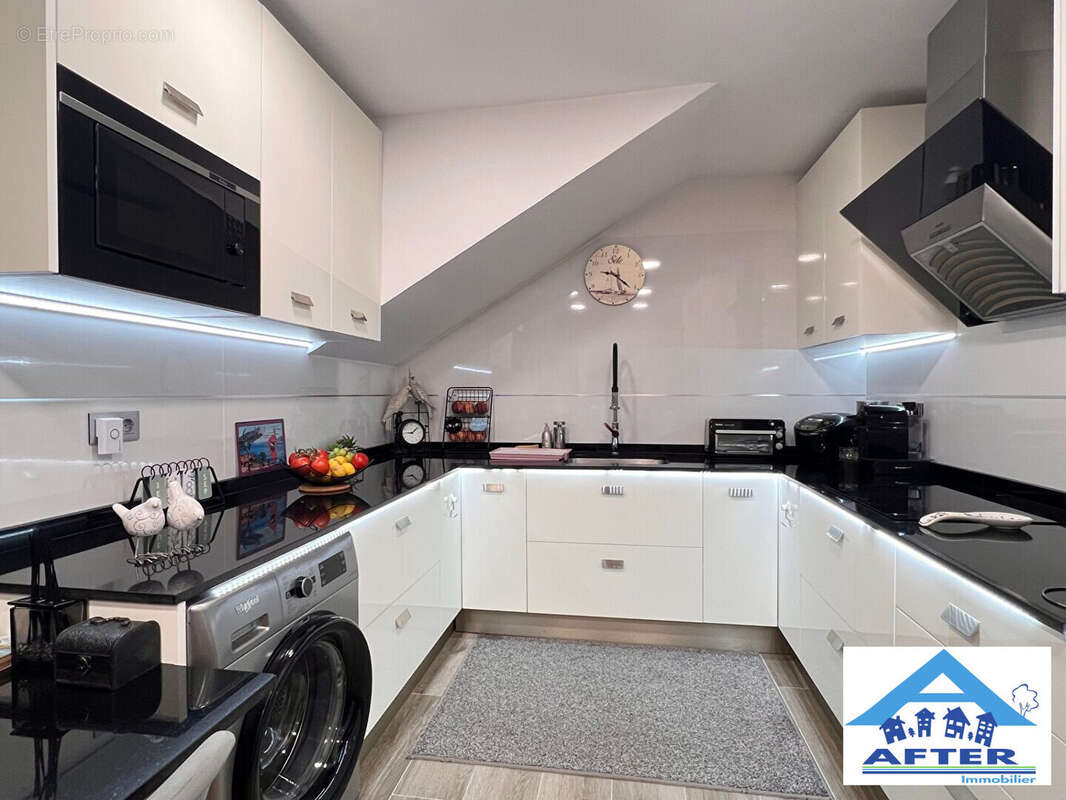 Appartement à BEAULIEU