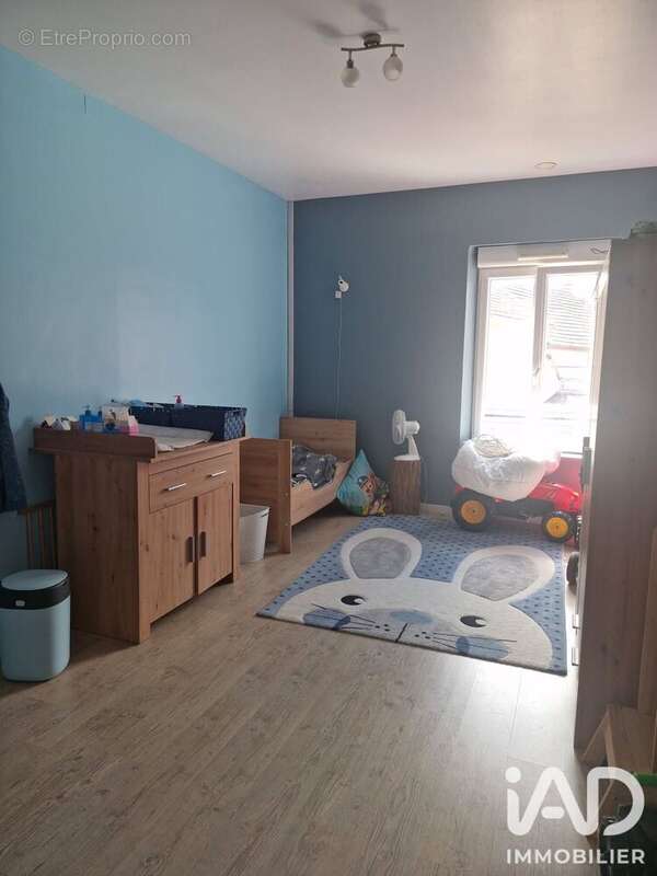 Maison 169 m² à Mareuil-Le-Port  - photo 9