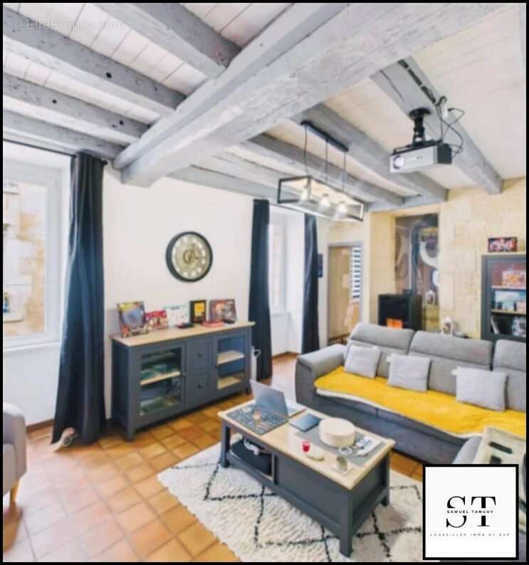 Appartement à FONTENAY-LE-COMTE