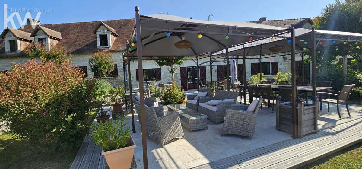 Maison à SAINTE-MAURE-DE-TOURAINE