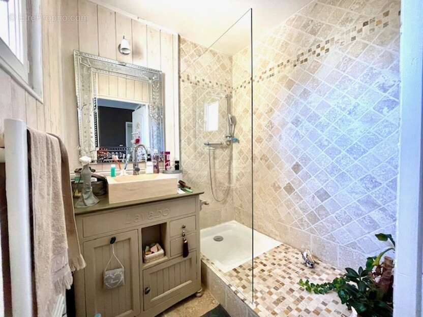 Appartement à MARSEILLE-12E