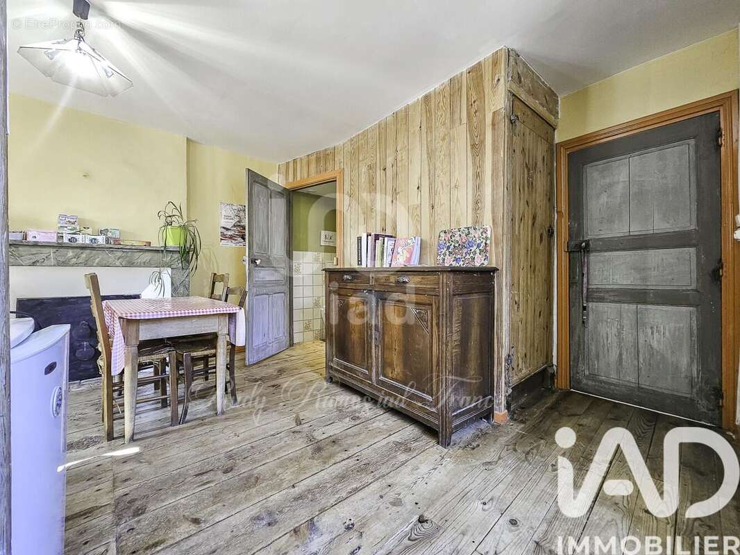 Photo 4