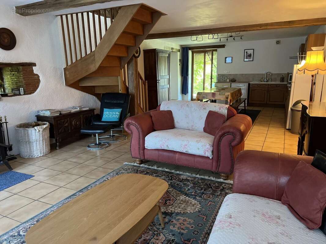 Ferme et domaine équestre avec 4 maisons et plus de 24 ha de terres et de pâturages - photo 14