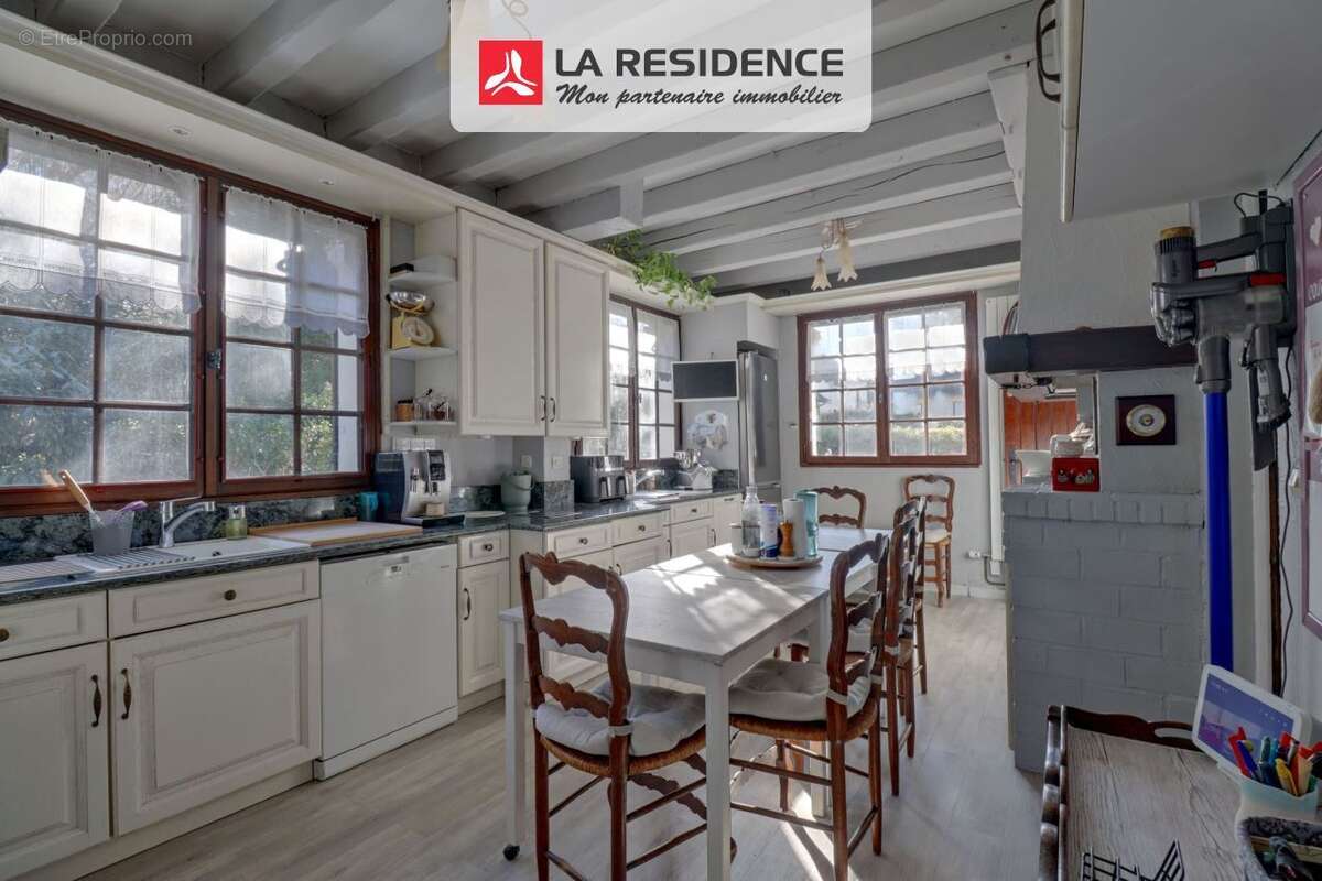 Maison à VILLIERS-SAINT-FREDERIC