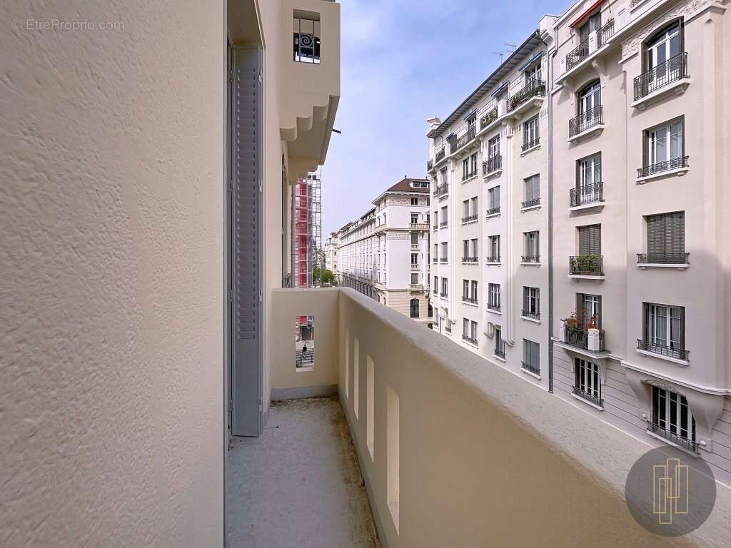 Appartement à LYON-6E