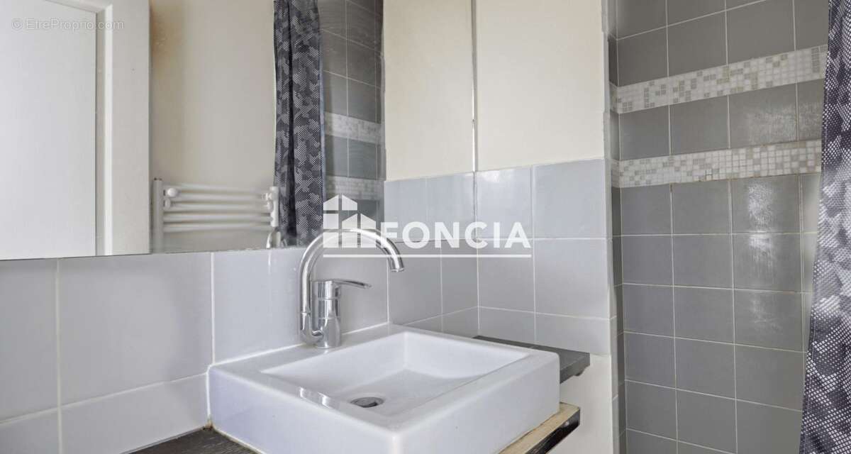 Appartement à MONTROUGE
