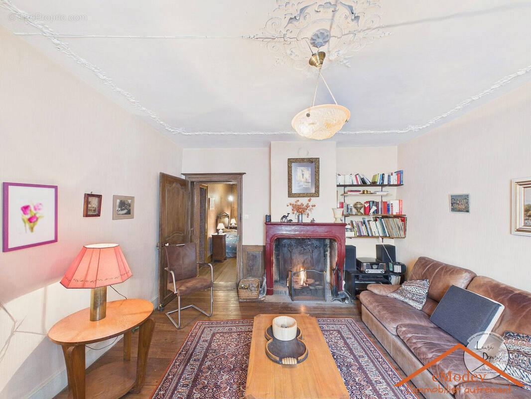 Maison à XERTIGNY