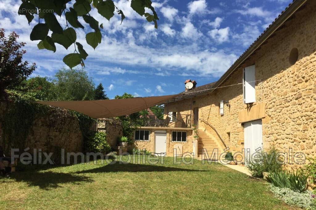Maison à SARLAT-LA-CANEDA