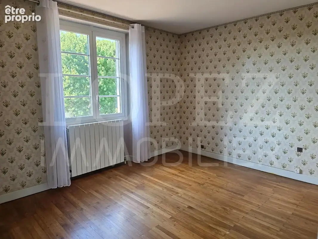 Maison avec garage et jardin - photo 5