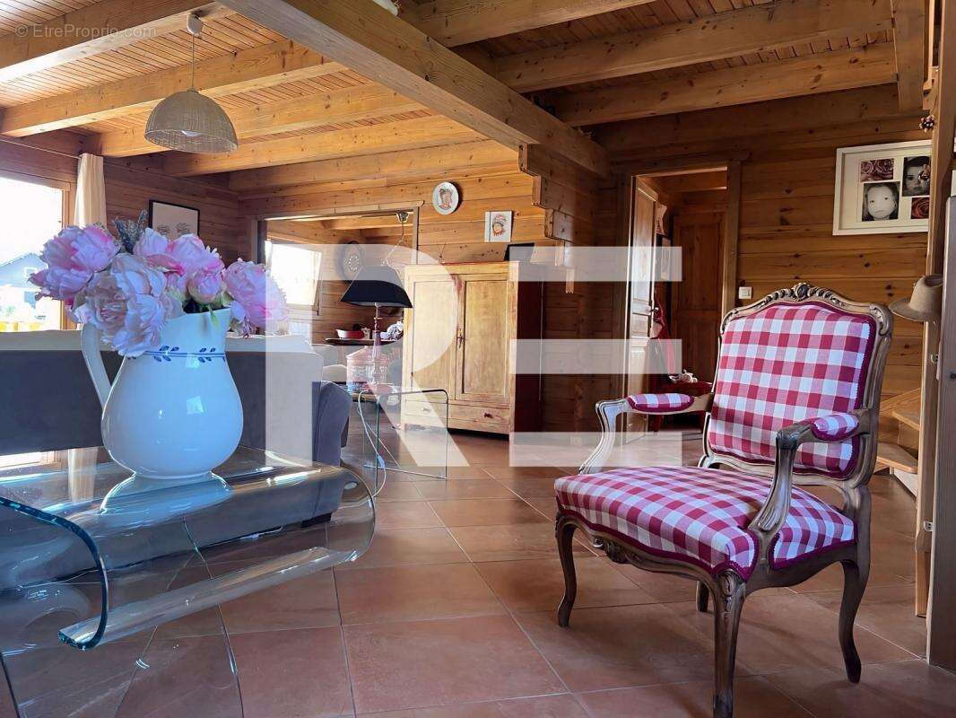 Maison à SAINT-SAUVEUR-CAMPRIEU