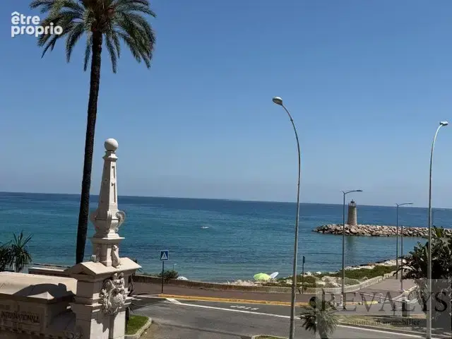 Alpes-maritimes(06) menton vente immeuble en bloc face mer - photo 2