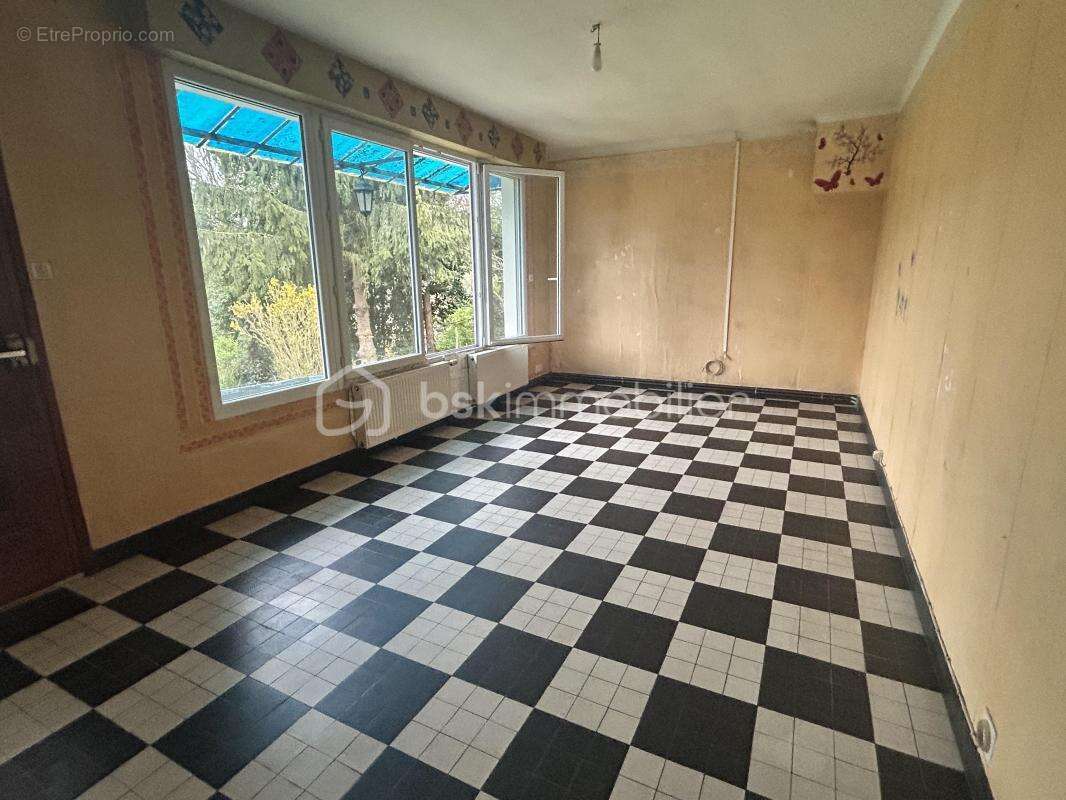 Maison à JUGON-LES-LACS