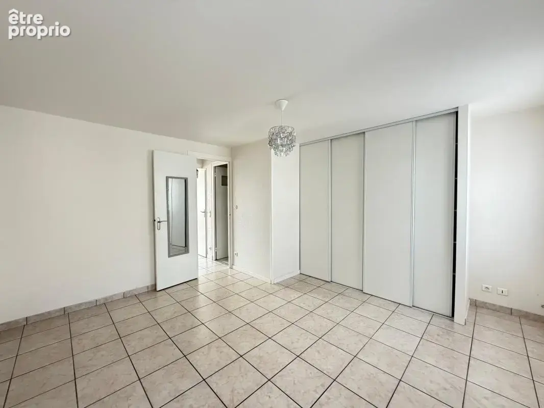 Bel Appartement 2 Pièces + Parking en Centre ville - photo 10