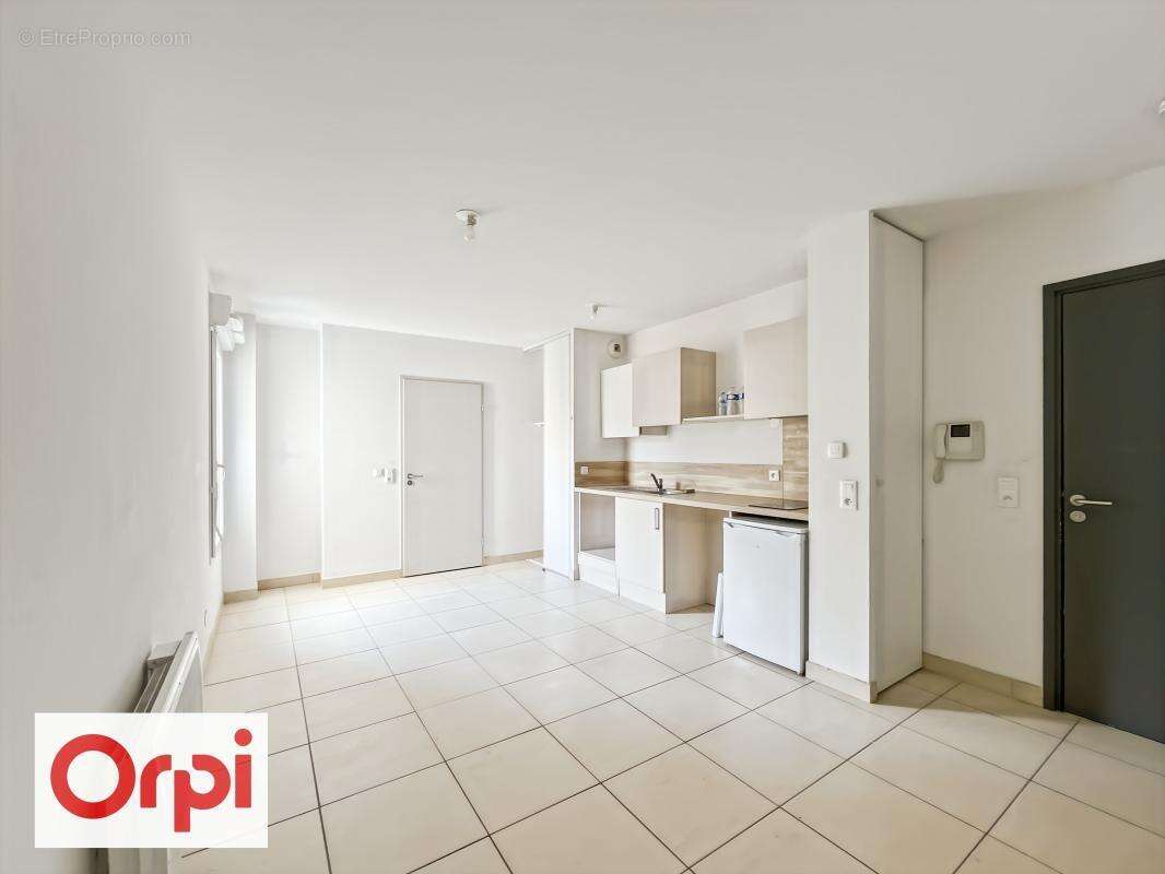 Appartement à BOUJAN-SUR-LIBRON