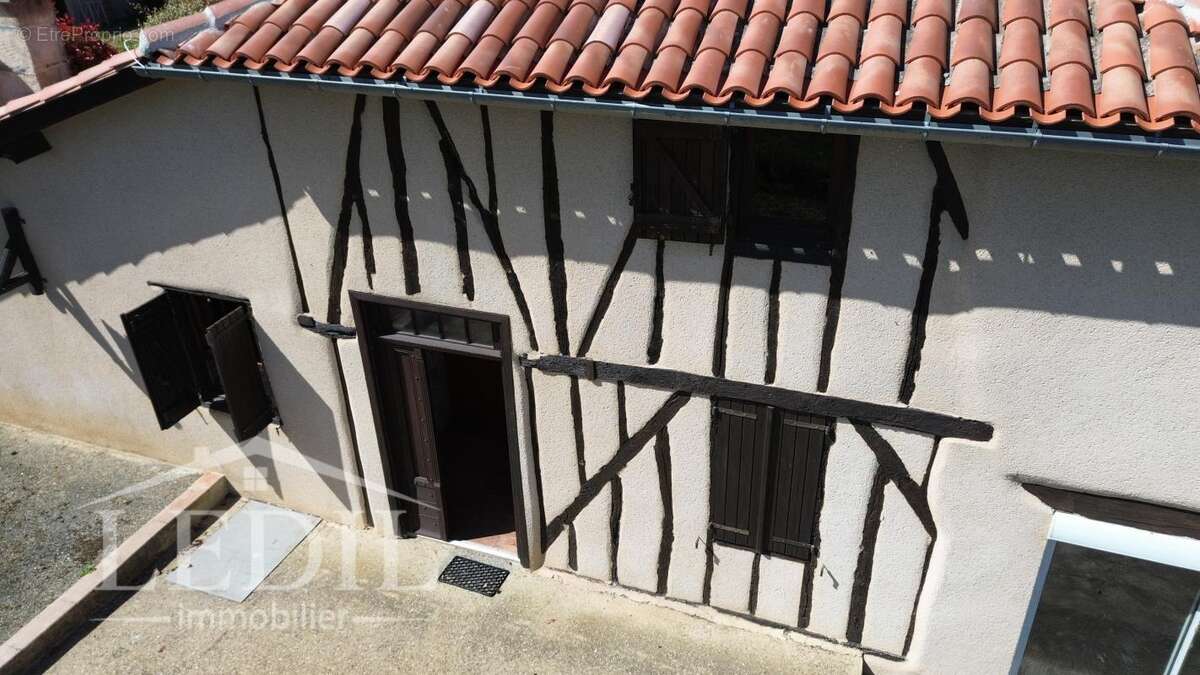 Maison à MAUVEZIN