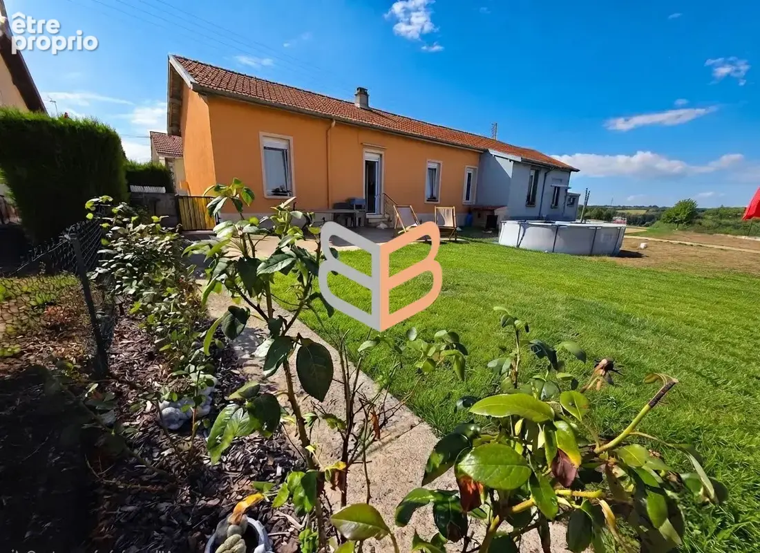 Maison à AUBOUE