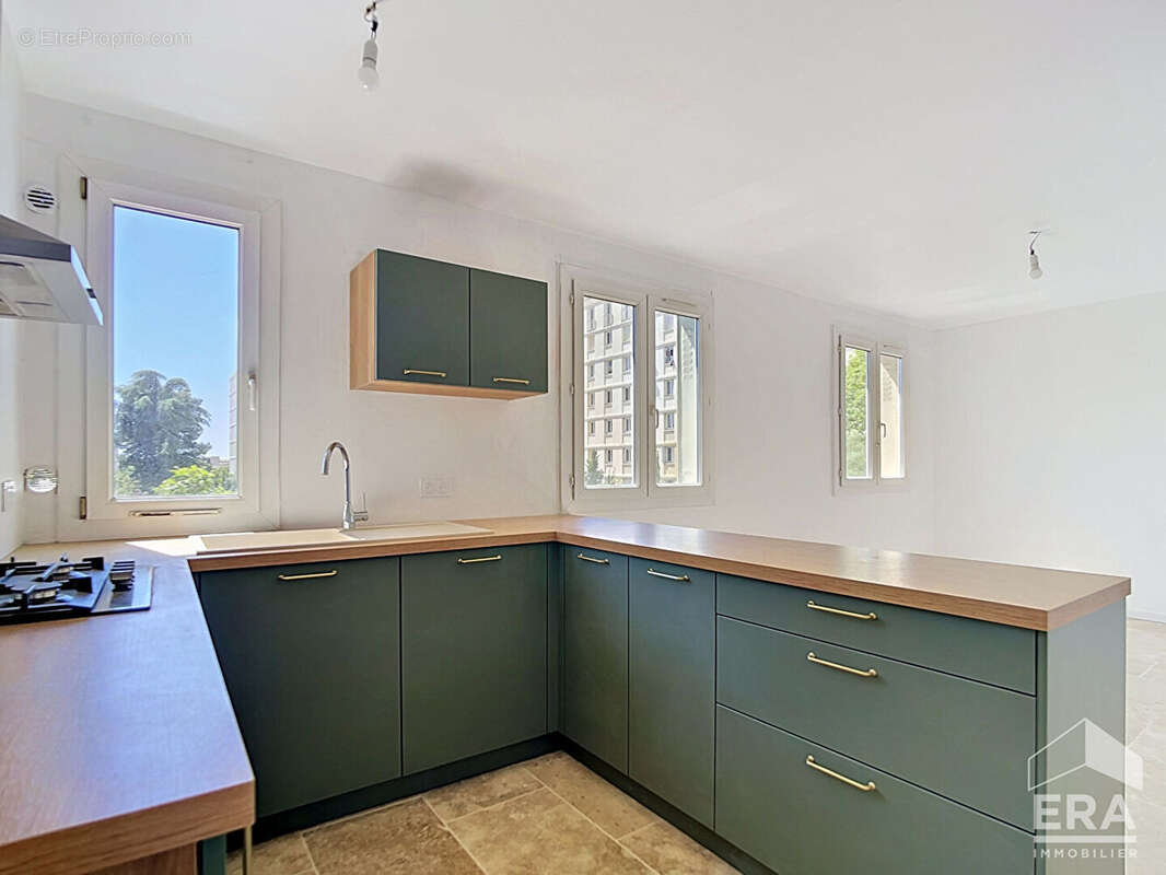 Appartement à MARSEILLE-9E