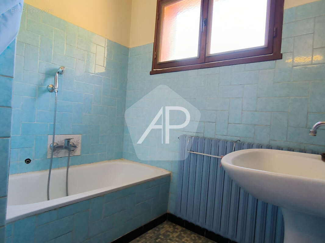 Maison à VILLAR-SAINT-PANCRACE