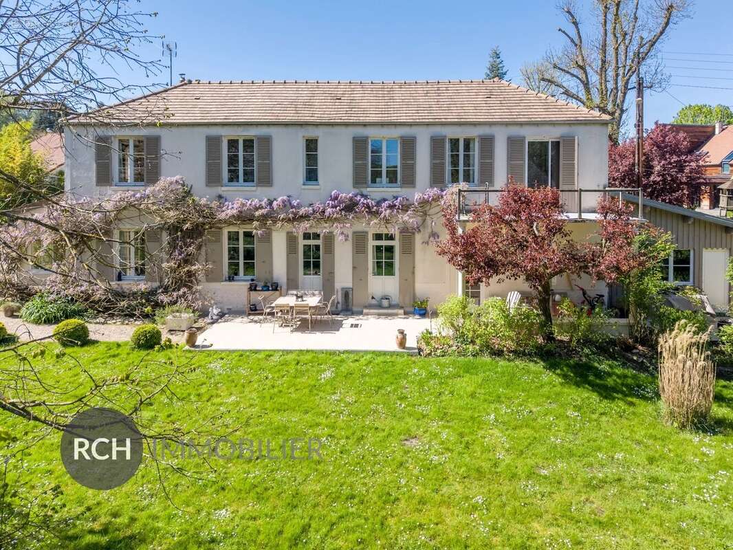 Maison à MONTFORT-L'AMAURY