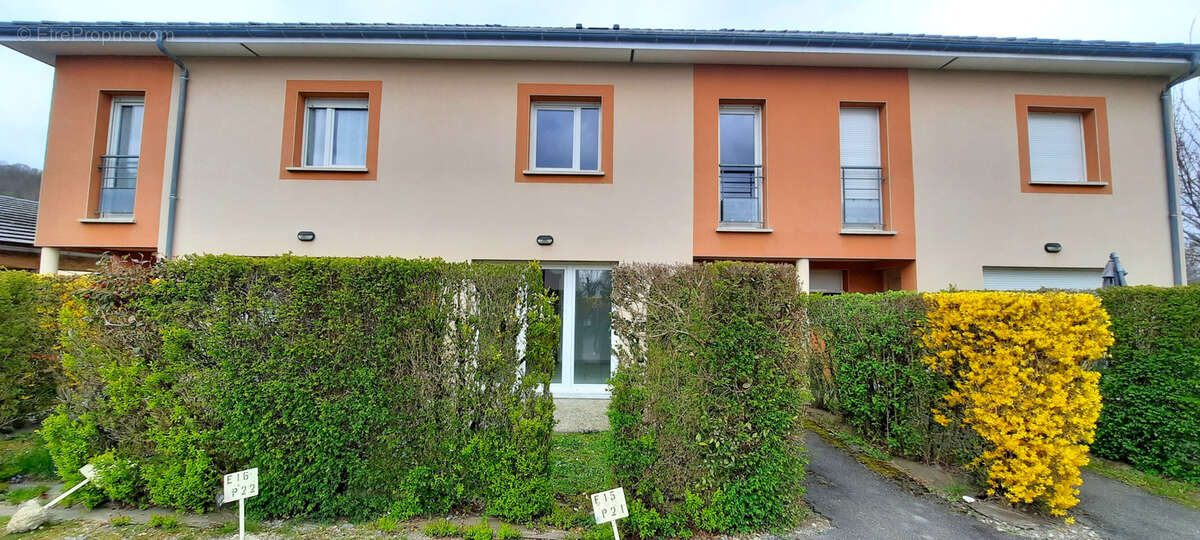 Appartement à ARPAJON-SUR-CERE