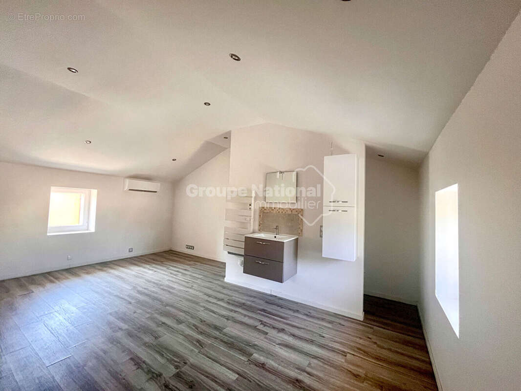 Maison 3 chambres avec  cour et dépendances - photo 6