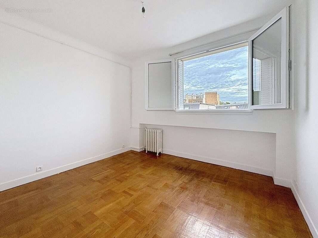Photo 2 - Appartement à LE KREMLIN-BICETRE