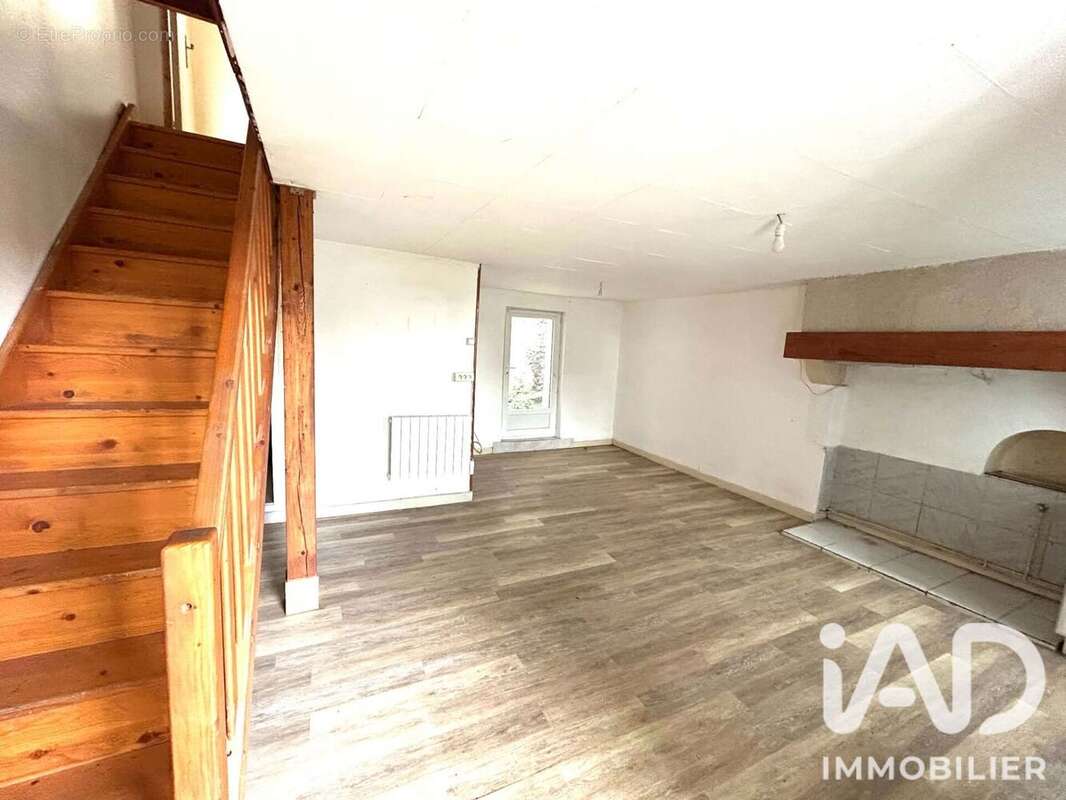 Appartement 133 m² à Diou  - photo 2