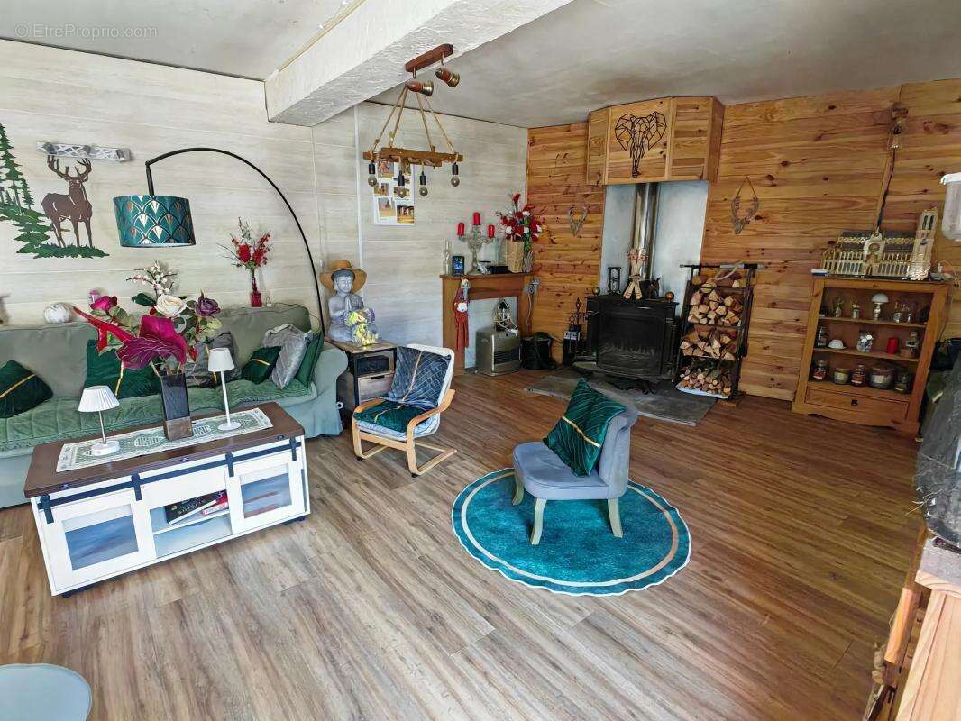 Maison 6 pièces 134m² - photo 2