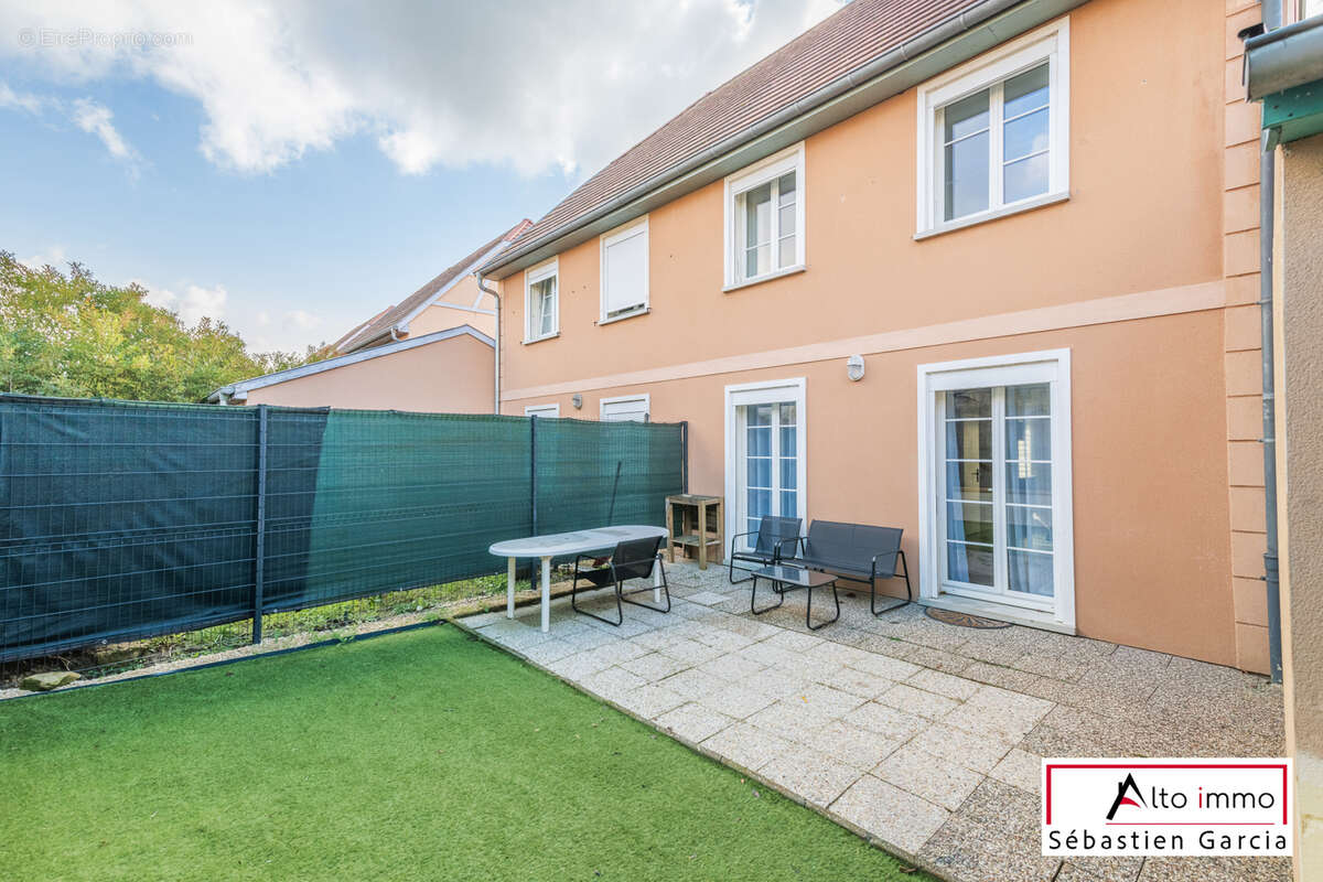 Maison à SOULTZ-SOUS-FORETS