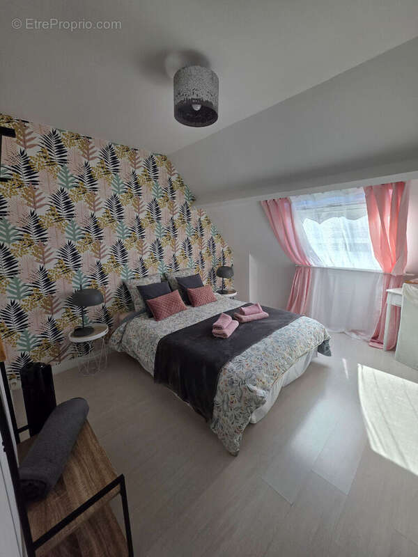 Maison à CREVECOEUR-LE-GRAND