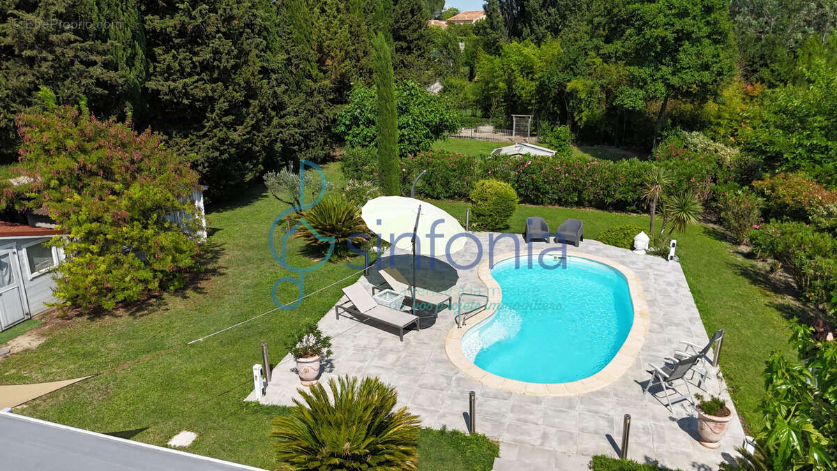 Vente maison coup de coeur située à seulement 4 km de la cité ducale d'Uzès. - photo 2