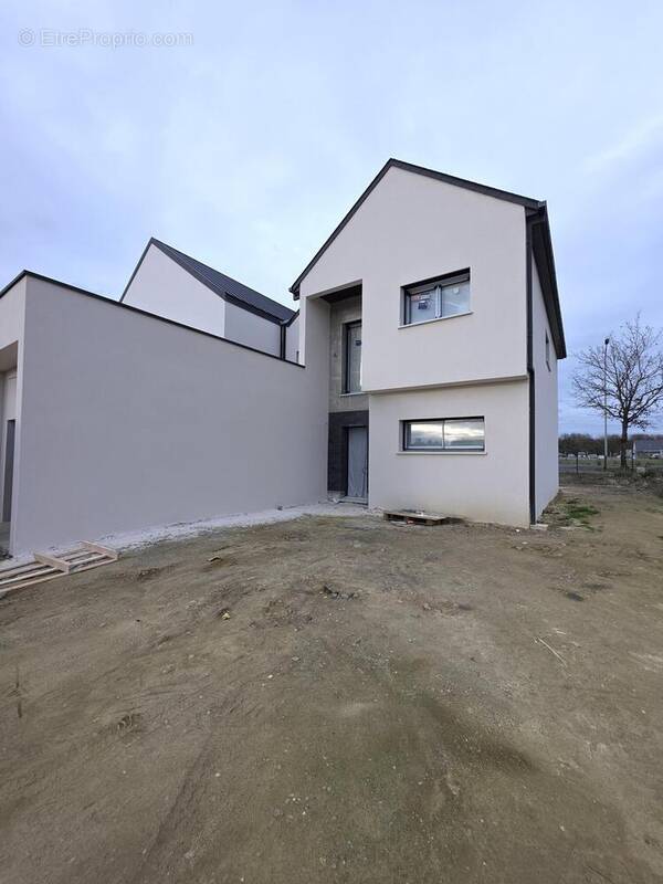 Photo 1 - Maison à SAINT-BARTHELEMY-D'ANJOU