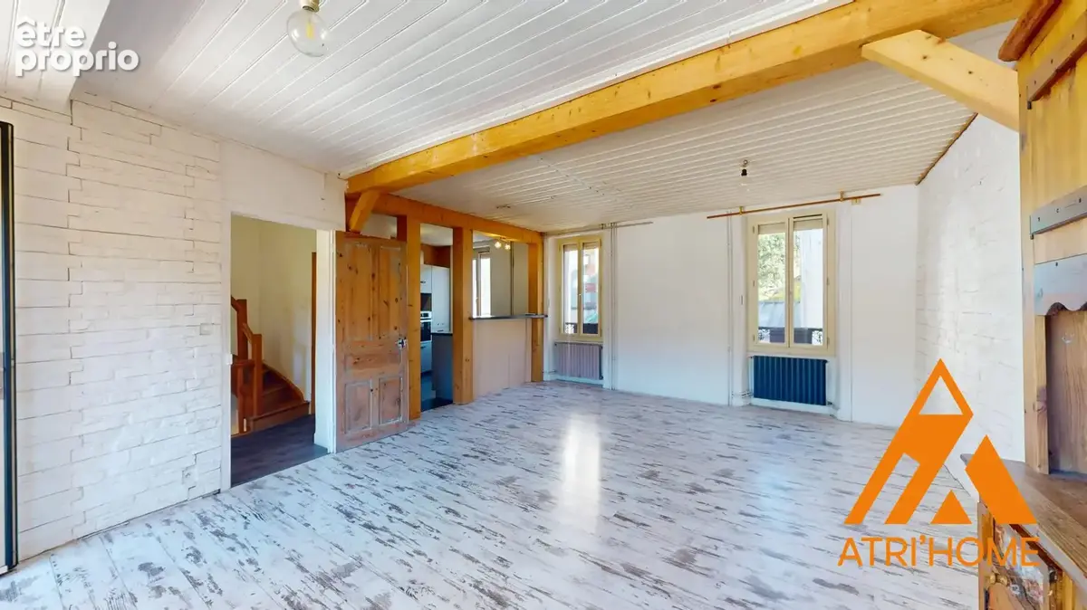 Maison 5 pièces 126 m² à vendre à Vic-Sur-Cere (15800) - photo 2