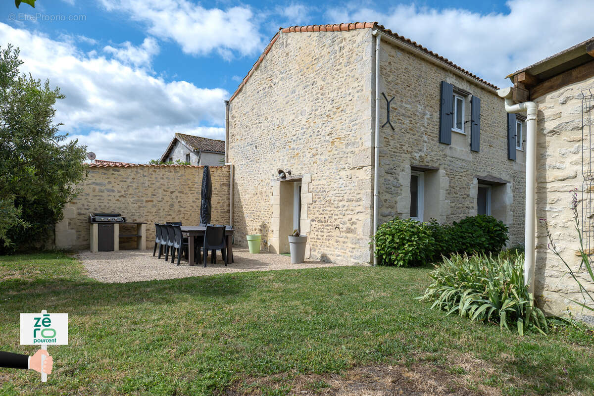 Maison à TRIAIZE