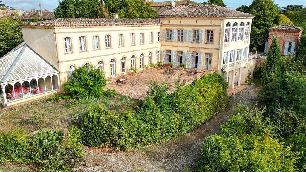 Château du XVIII, toutes commodités à pied - photo 6