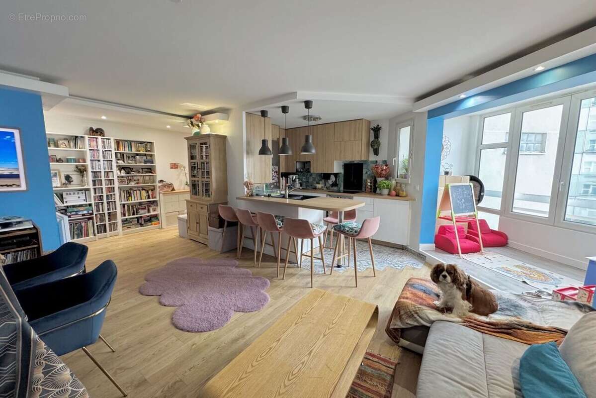 Appartement à LEVALLOIS-PERRET