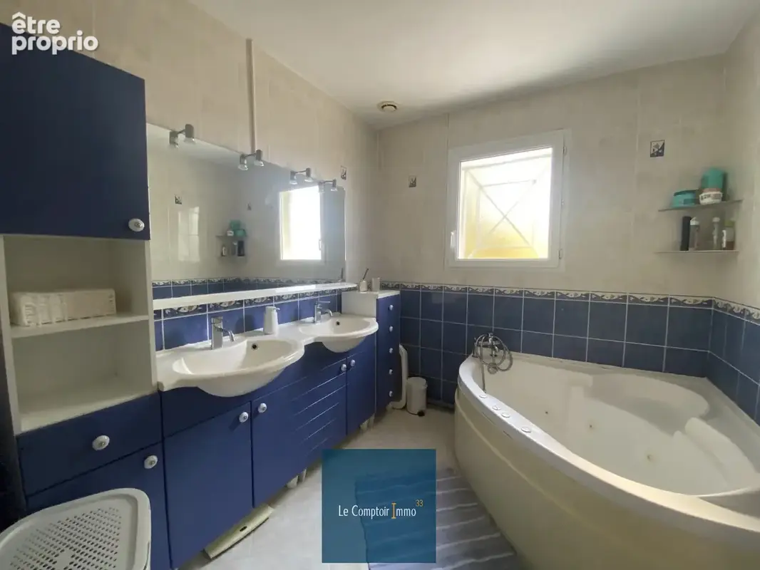 Sur la commune de Sainte Eulalie  maison avec 6 pièces - photo 9