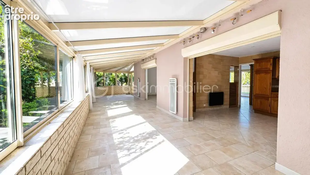 Magnifique maison familiale avec piscine – Calme absolu à 20 km de Paris - 240 m² habitables - photo 4